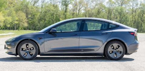 Tesla Model 3 2023