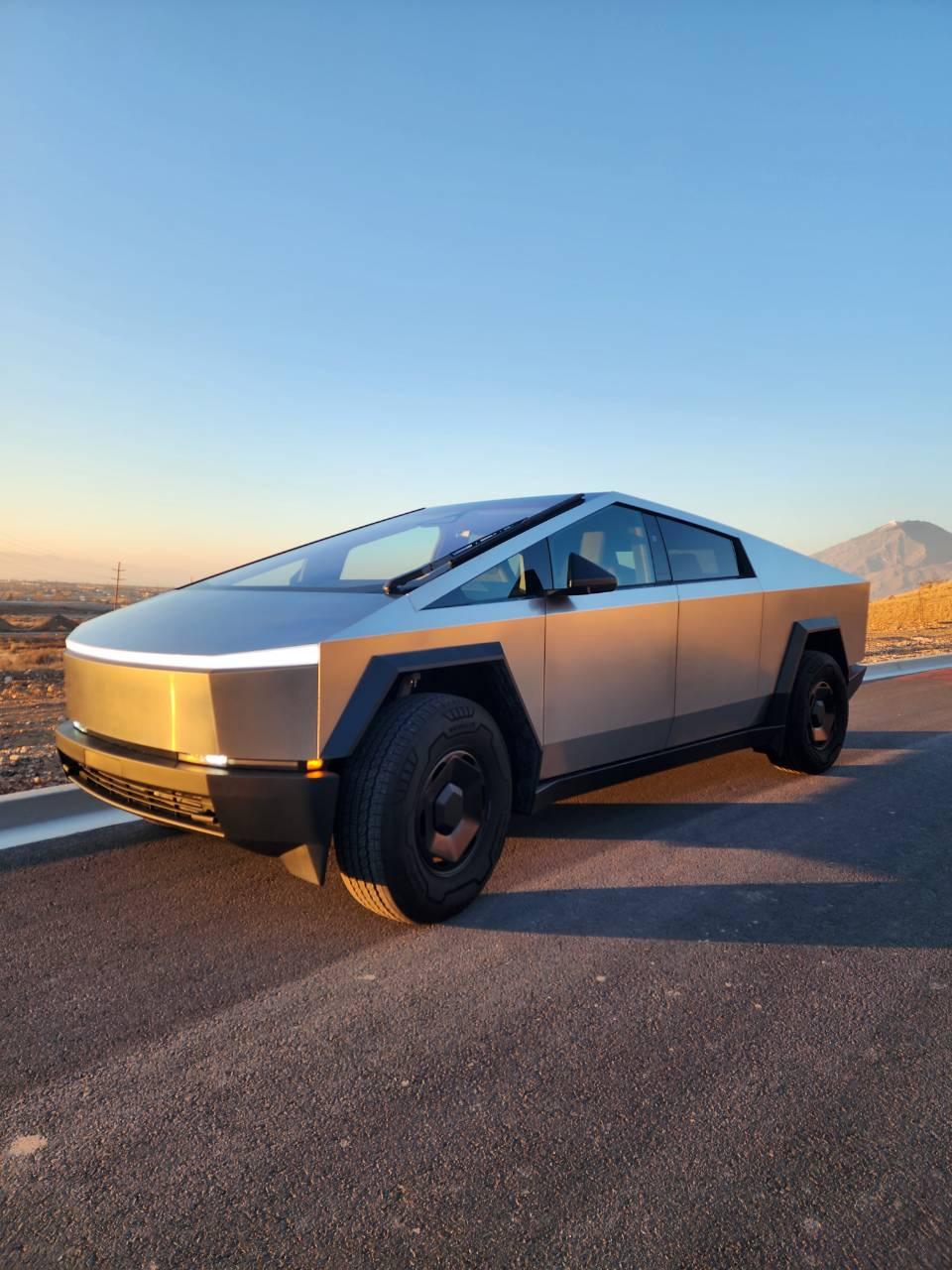Tesla Cybertruck 2025 in Spanish Fork, UT