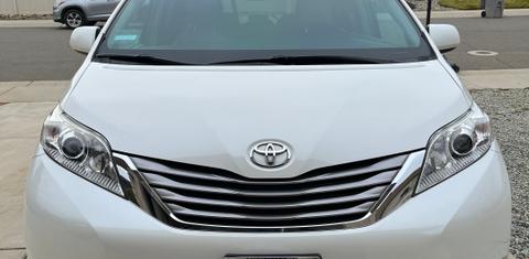 Toyota Sienna 2017