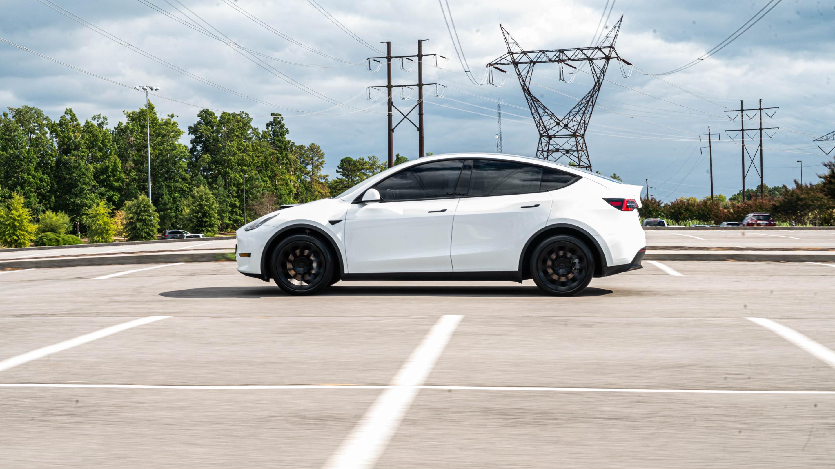 Tesla Model Y 2022 in Midlothian, VA