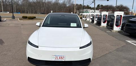 Tesla Model Y 2026