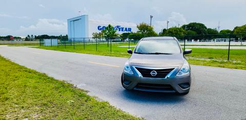 Nissan Versa 2015