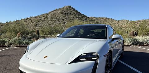 Porsche Taycan 2023
