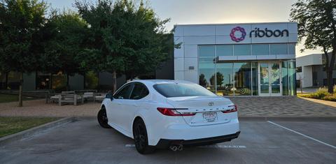 Toyota Camry Hybrid 2025