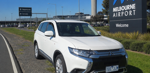Mitsubishi OUTLANDER 2020