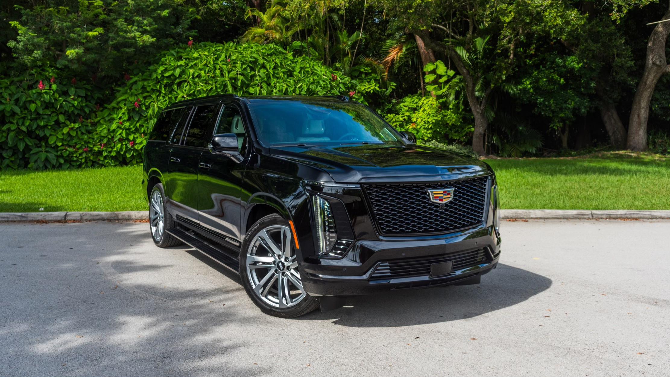 Cadillac Escalade ESV 2025 in 