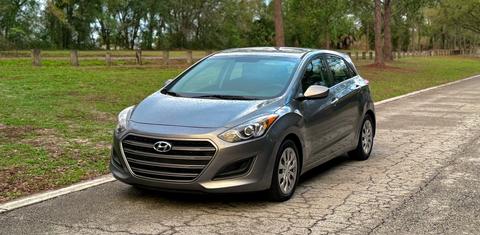 Hyundai Elantra GT 2017