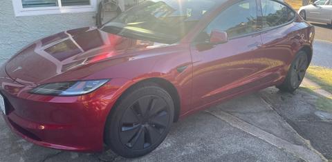 Tesla Model 3 2024