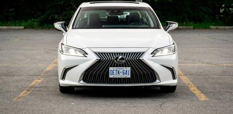 Lexus ES 2021