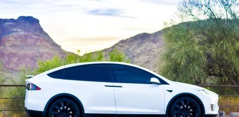 Tesla Model X 2020