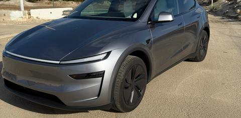 Tesla Model Y 2026