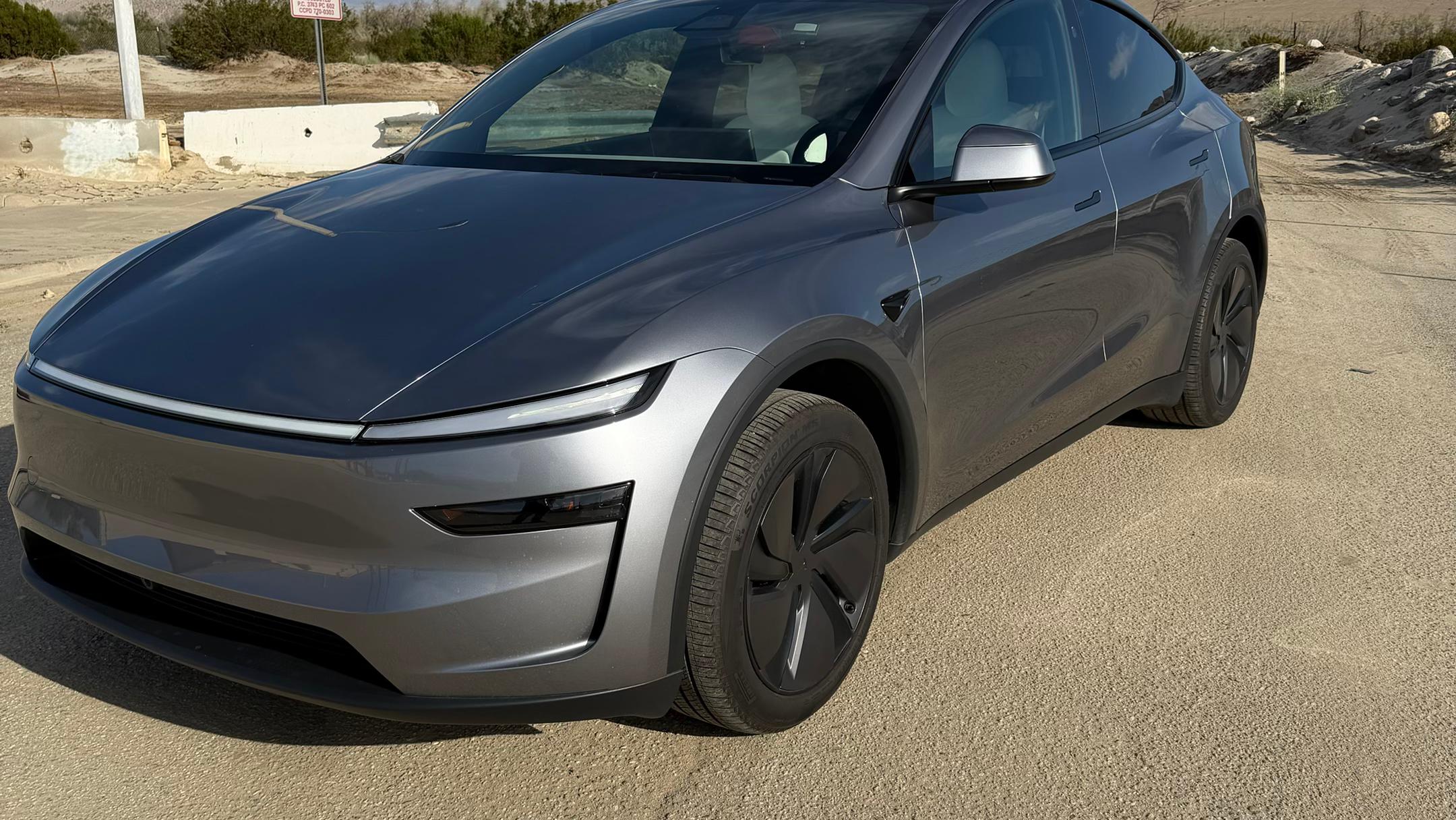 Tesla Model Y 2026 in Desert Hot Springs, CA