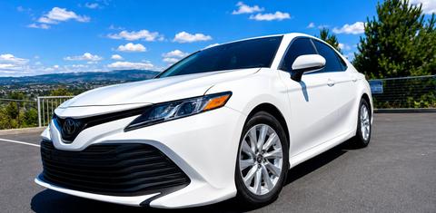 Toyota Camry 2019