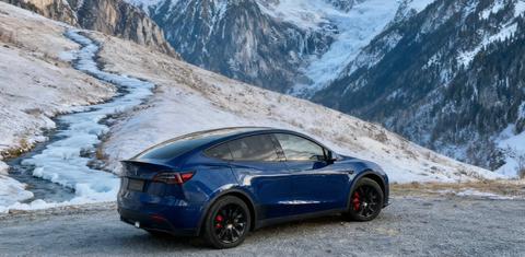 Tesla Model Y 2023