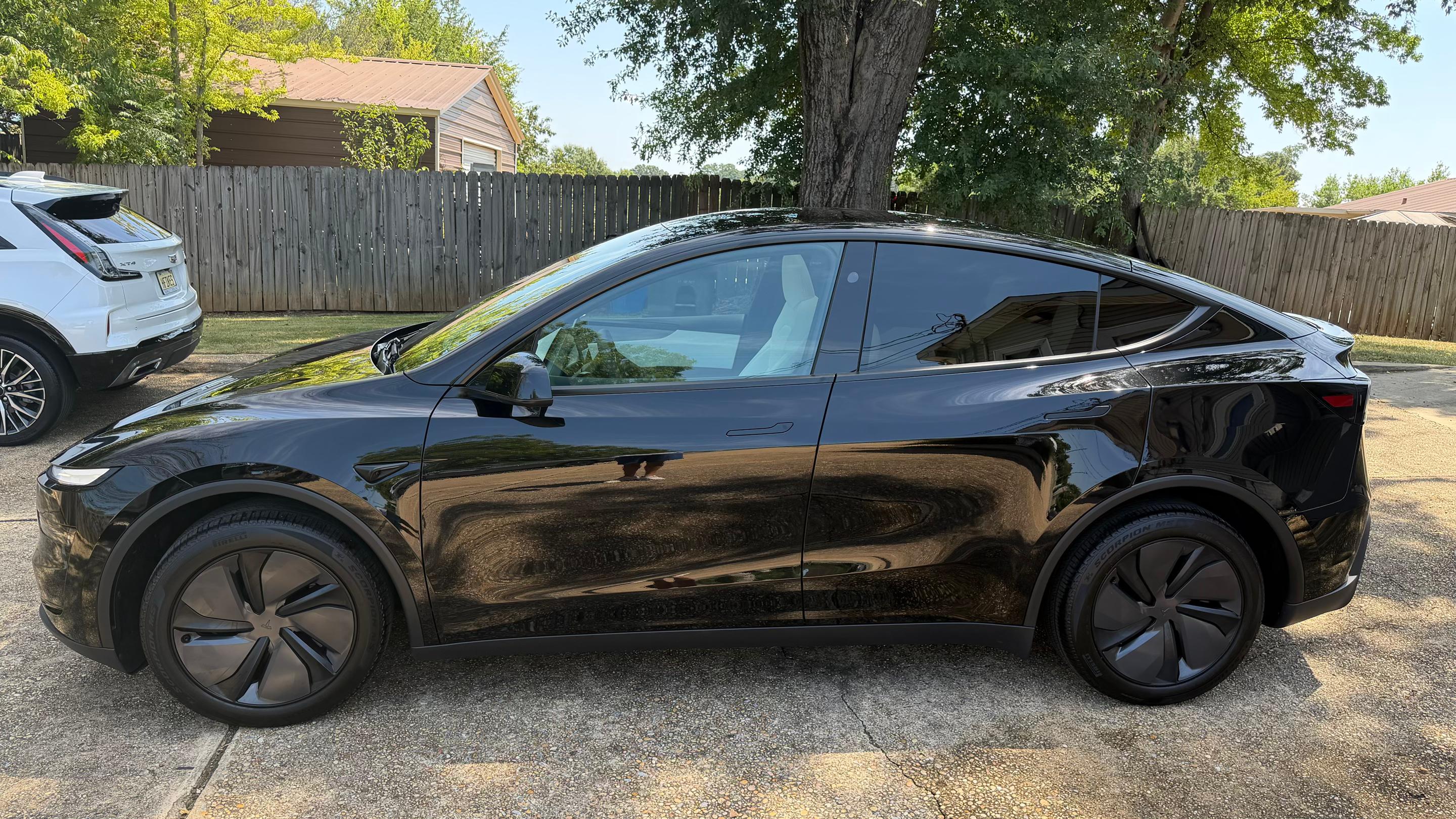 Tesla Model Y 2026 in Tuscaloosa, AL