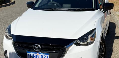 Mazda MAZDA2 2015