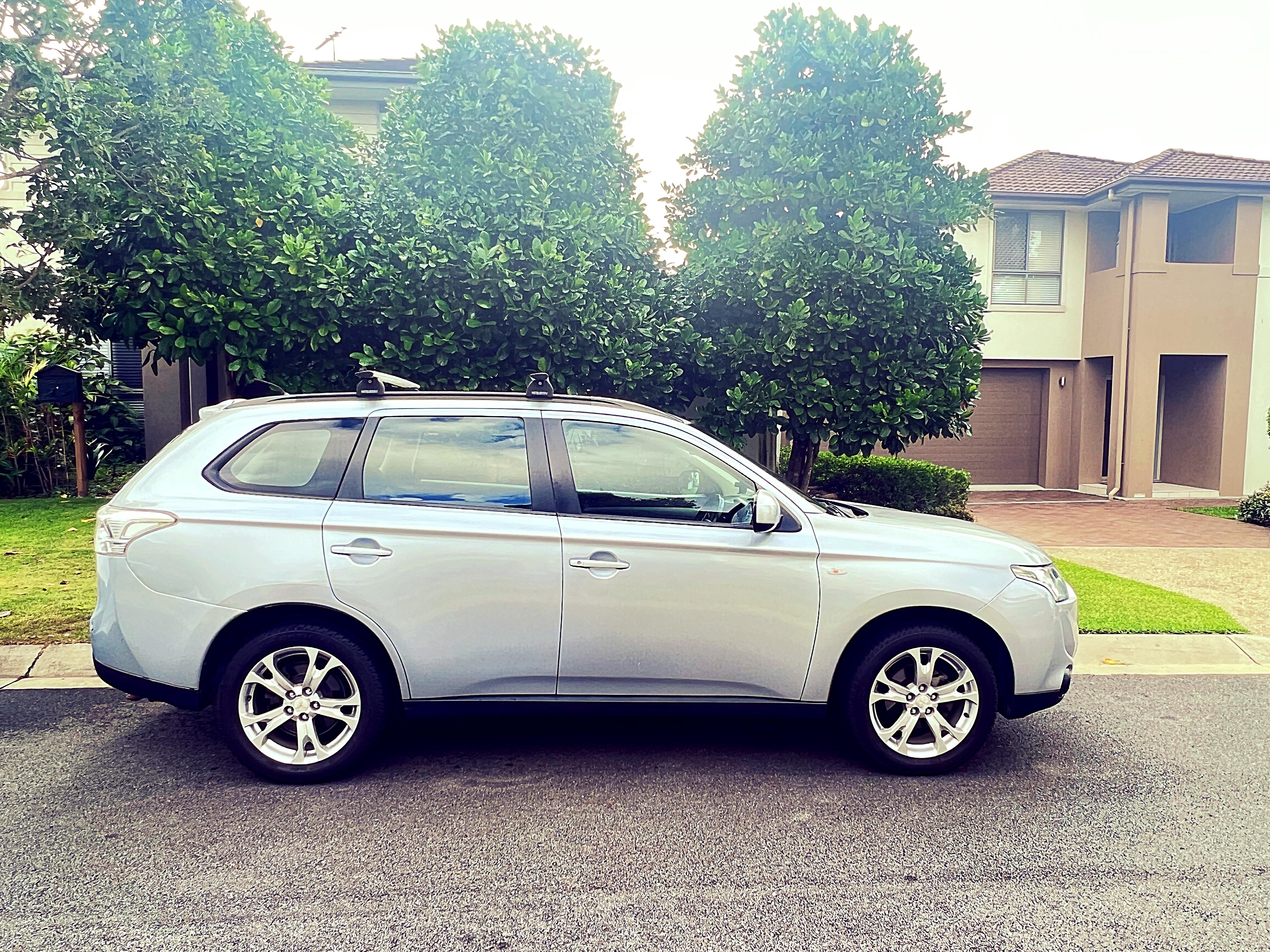 Mitsubishi OUTLANDER 2013 in Belmont