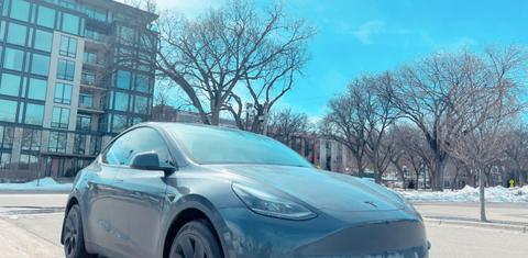 Tesla Model Y 2023