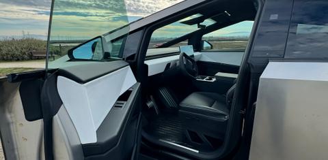 Tesla Cybertruck 2024