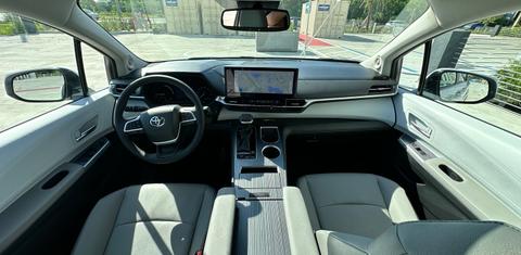Toyota Sienna 2025