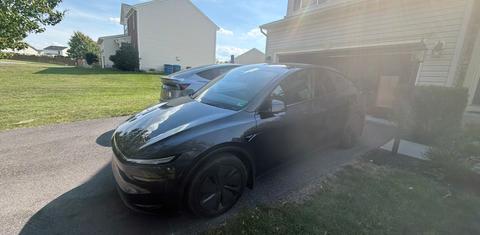 Tesla Model Y 2026