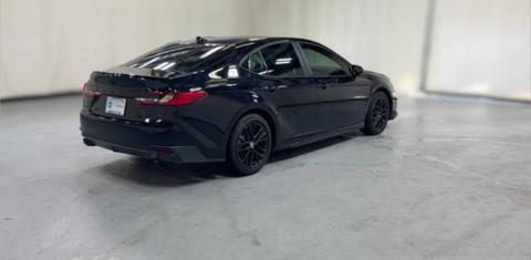 Toyota Camry Hybrid 2025