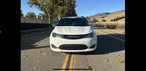 Chrysler Pacifica 2017