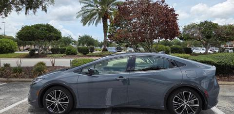 Toyota Prius 2025
