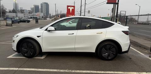 Tesla Model Y 2026