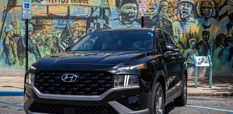 Hyundai Santa Fe 2023