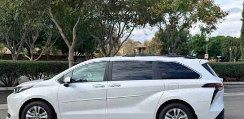 Toyota Sienna 2025