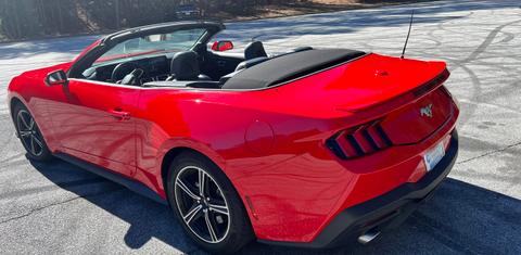 Ford Mustang 2024