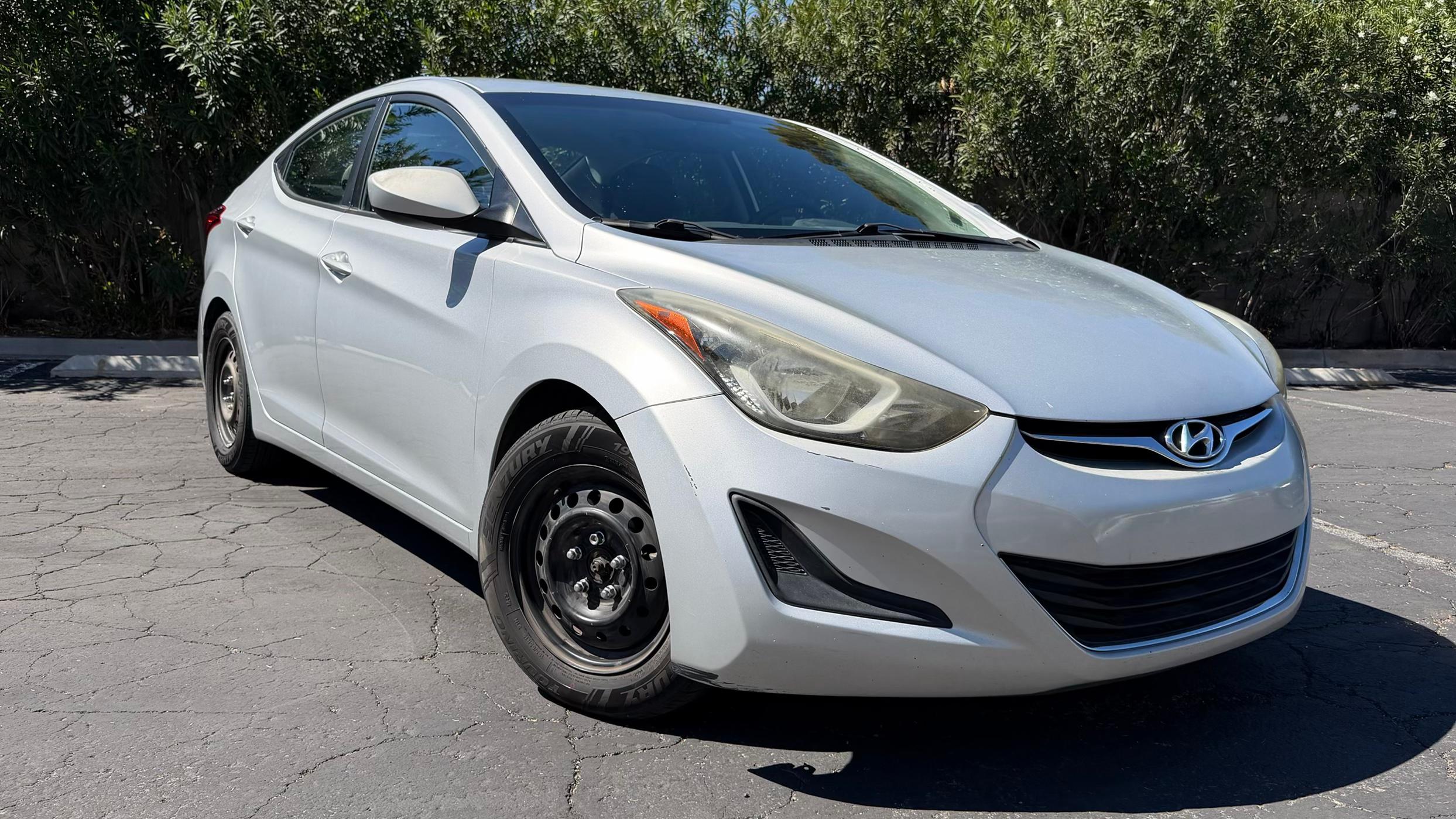Hyundai Elantra 2016 in 