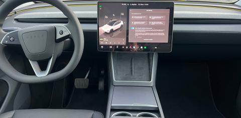 Tesla Model Y 2026