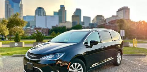 Chrysler Pacifica 2017