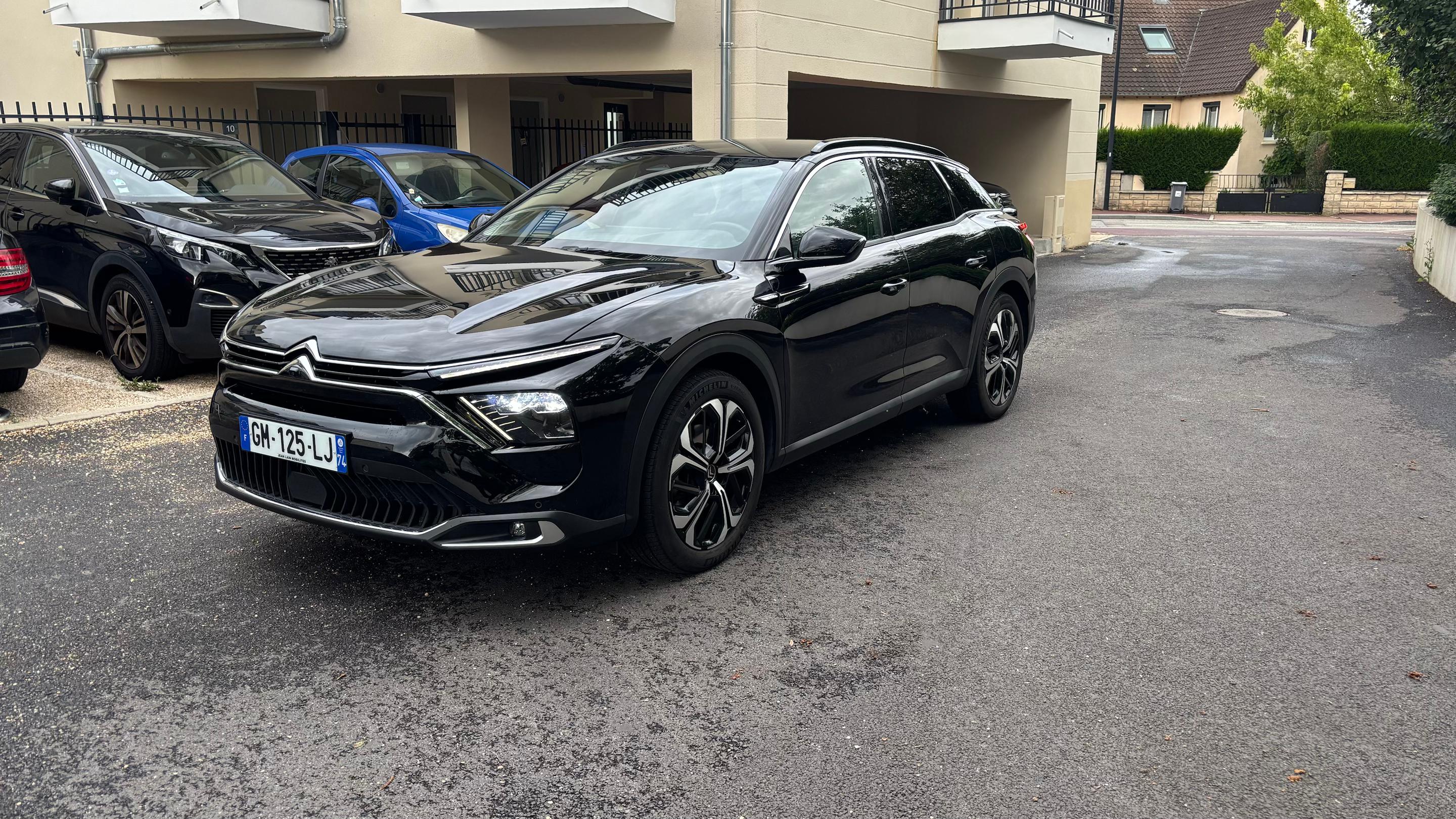 Citroen C5 X 2023 in Voisins-le-Bretonneux