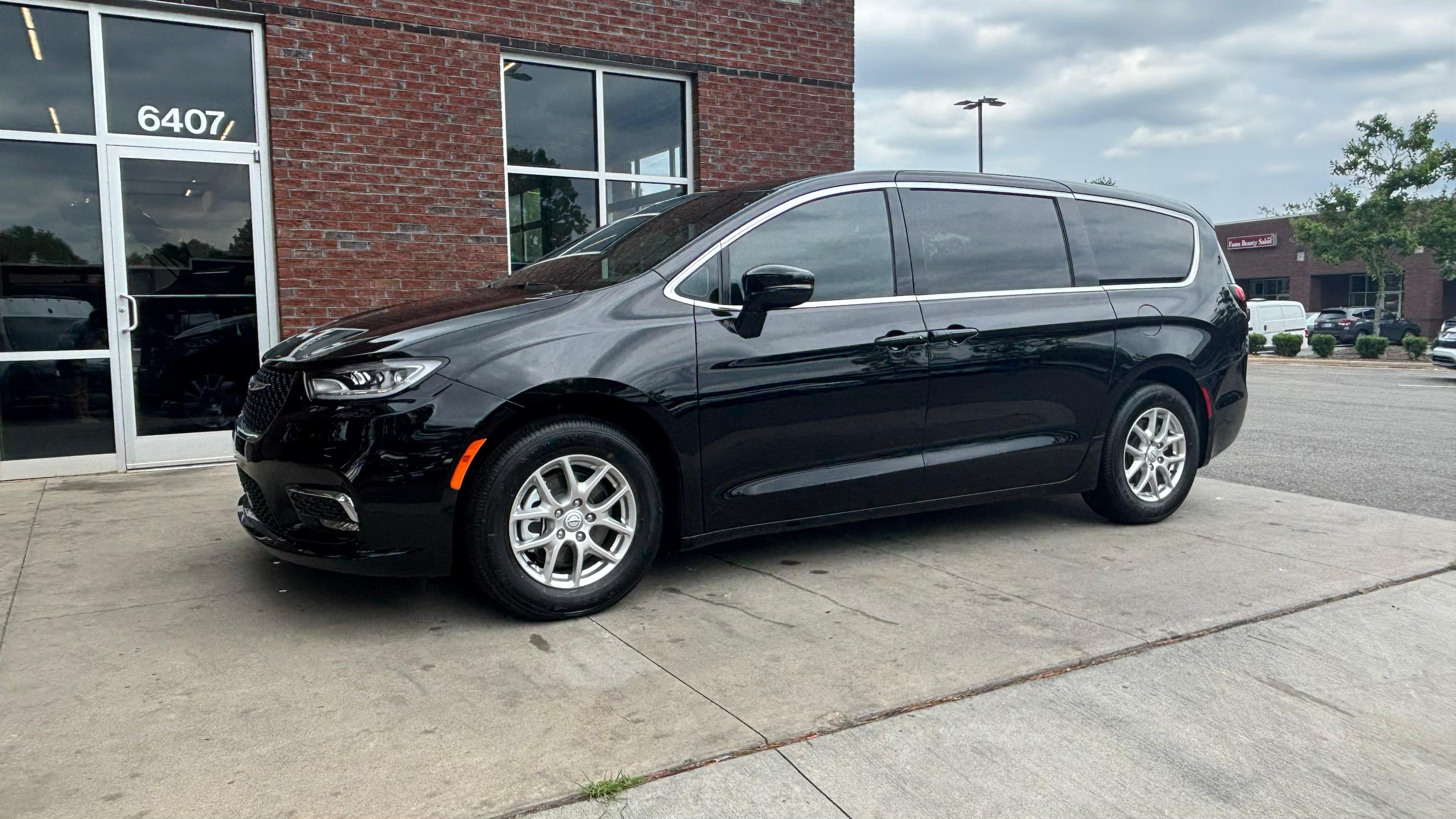 Chrysler Pacifica 2026 in Raleigh, NC