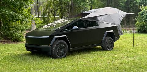 Tesla Cybertruck 2025
