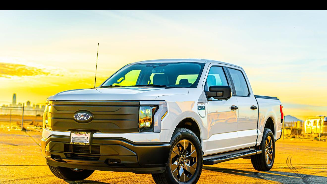 Ford F-150 Lightning 2025 in 