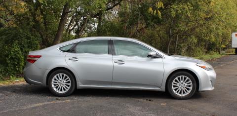 Toyota Avalon Hybrid 2015