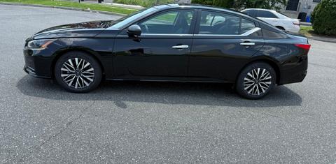 Nissan Altima 2025