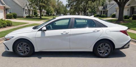Hyundai Elantra 2025