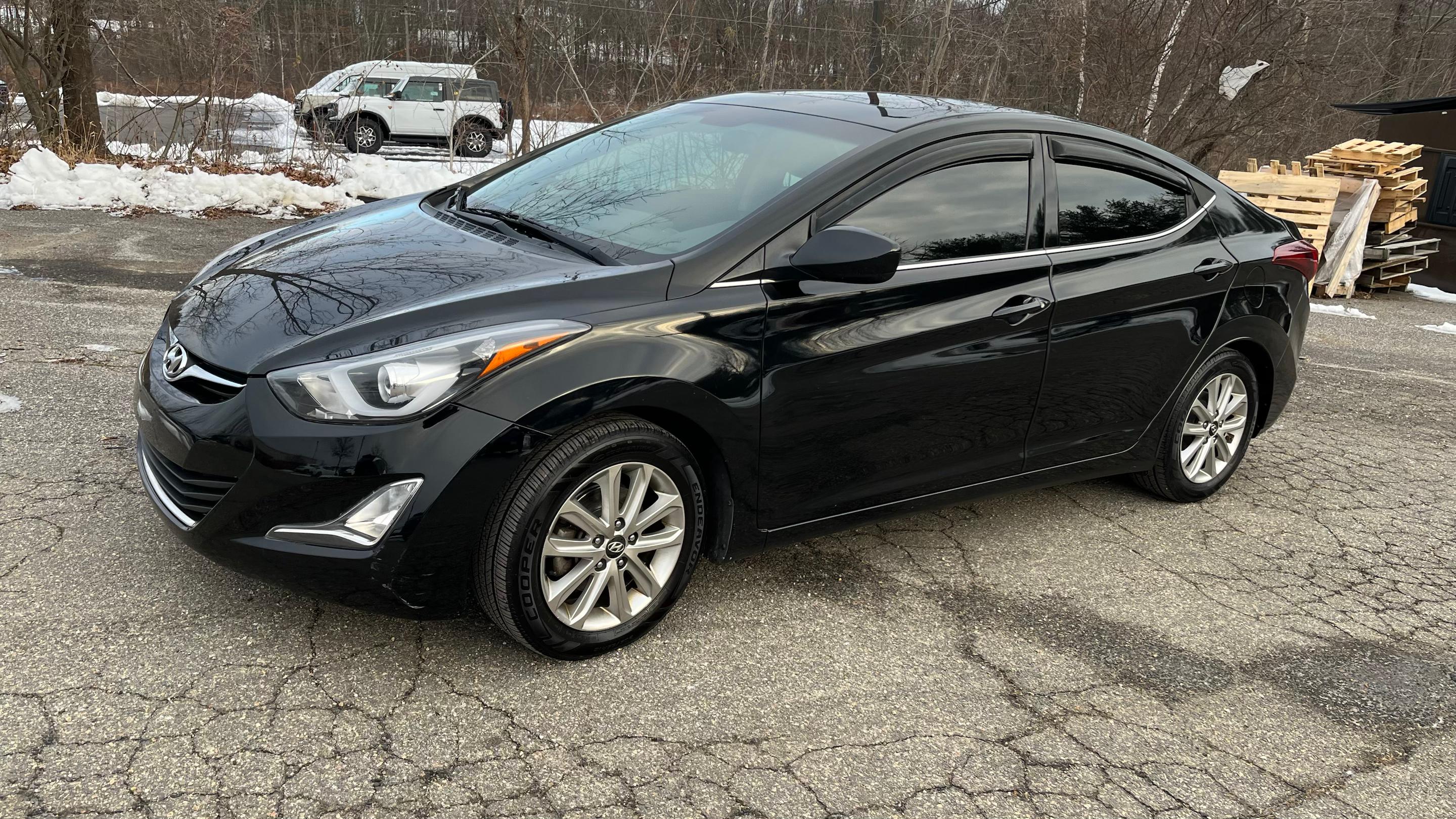 Hyundai Elantra 2015 in 