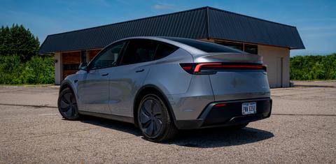 Tesla Model Y 2026