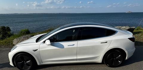 Tesla Model 3 2020