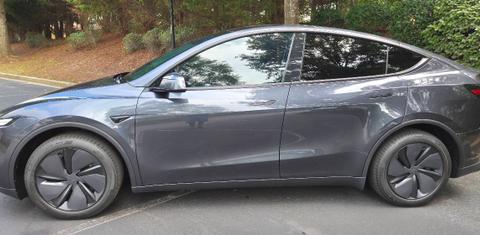 Tesla Model Y 2026