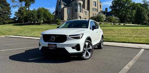 Volvo XC40 2026