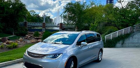 Chrysler Pacifica 2020