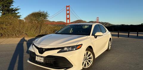 Toyota Camry 2019