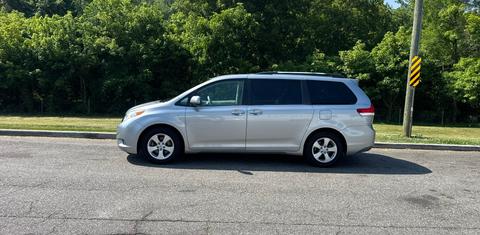 Toyota Sienna 2014